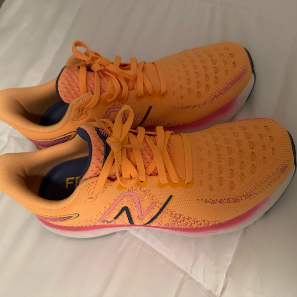 NB running shoes, new never worn